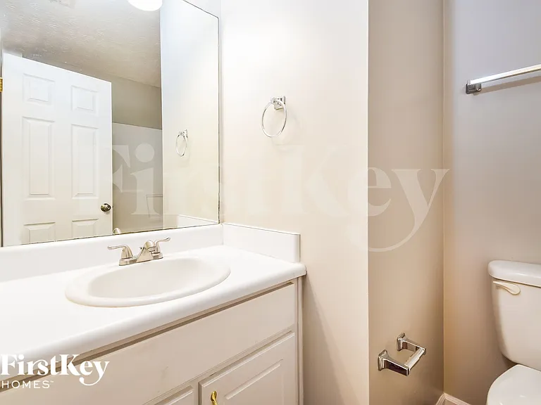 250 Berkshire Dr — Photo 14