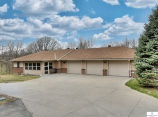 14242 N 47th St, Omaha, NE 68152
