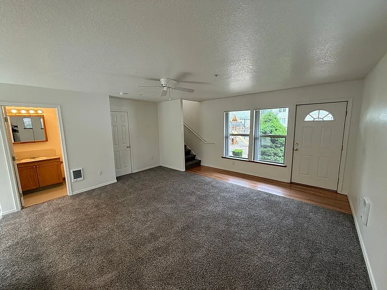 The Firs Apartments — Photo 36
