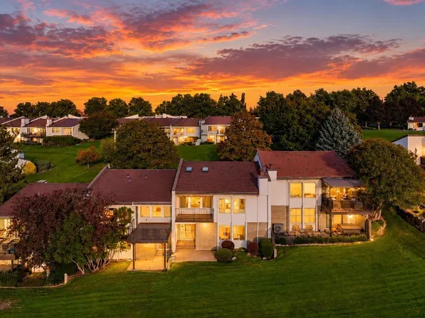 2011 Fairway Dr, Richland, WA 99352