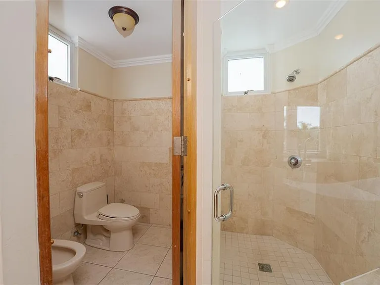 633 Mar De Bering — Photo 11