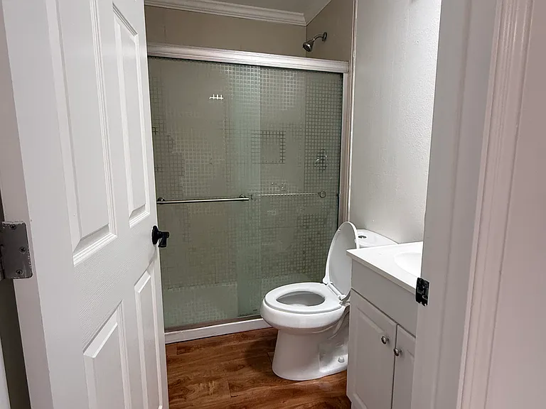 1761 Parkmoor Ave — Photo 14