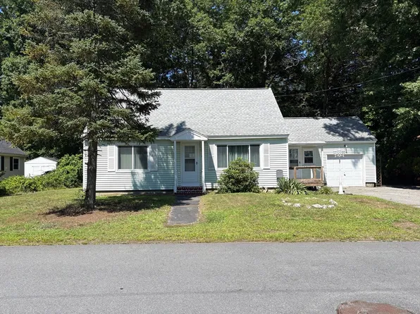 25 Arkansas Dr, Dracut, MA 01826