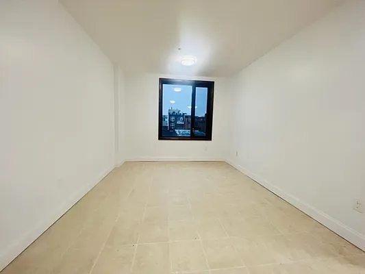 Rented by Nest Seekers International | media 14