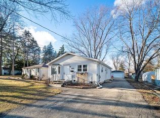 457 Chestnut St, Batavia, IL 60510