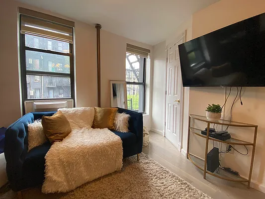 Rented by Corcoran | media 11