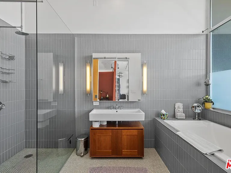 4080 Glencoe Ave #420 — Photo 21