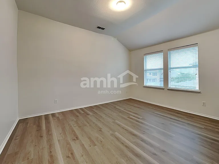 1003 San Antonio Dr — Photo 21