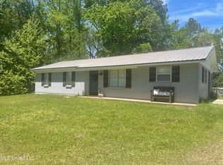 9820 Old Jackson Rd, Forest, MS 39074