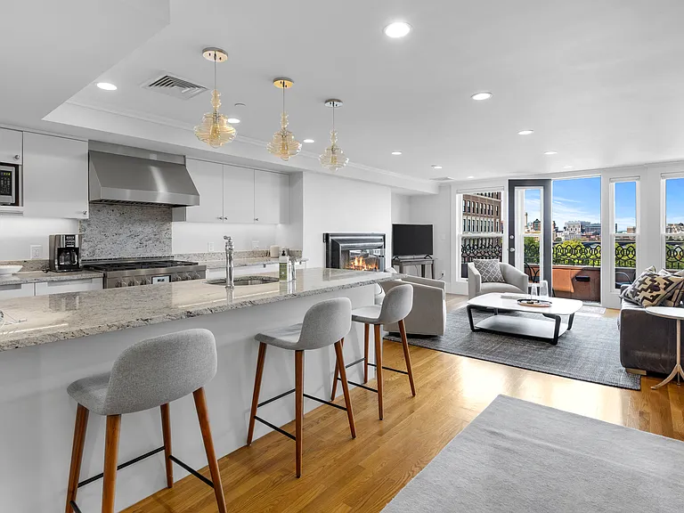 101 Beacon St #PENTHOUSE — Photo 7
