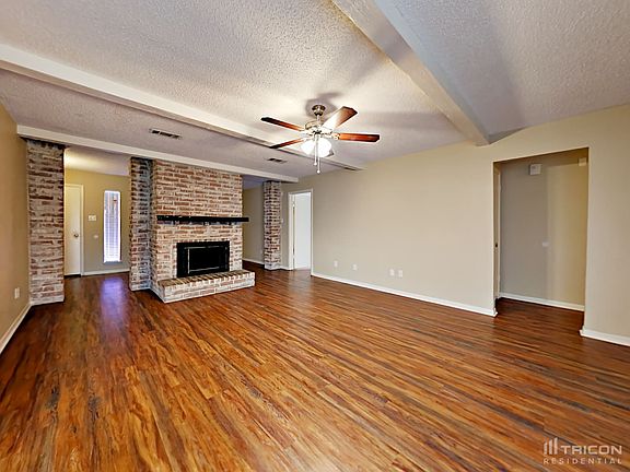 3rd image of 6903 Fox Knoll Ln