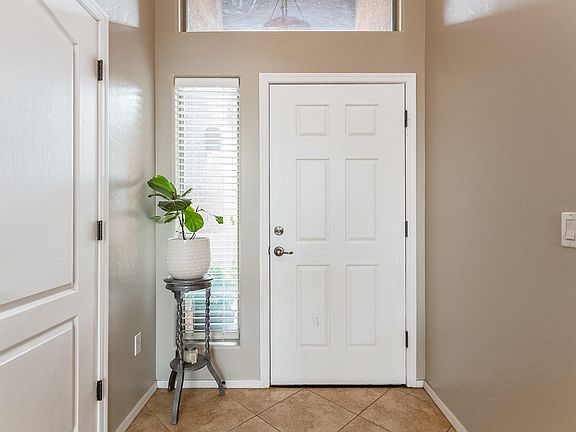 3rd image of 710 W Adagio Ln