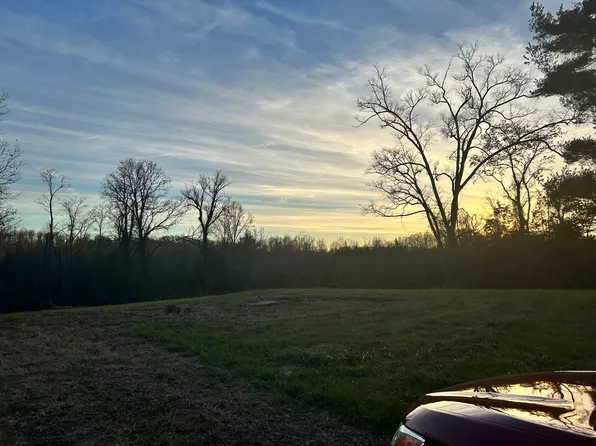 10665 W Georgetown Rd, Columbus, IN 47201