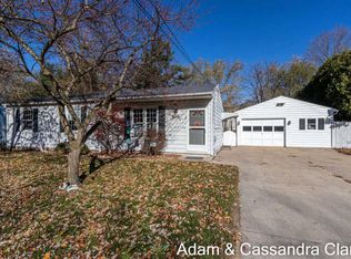 501 Netherfield St NW, Comstock Park, MI 49321