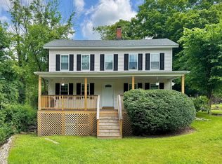 297 Loughlin Rd, Oxford, CT 06478