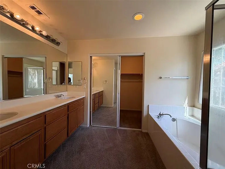 33365 Alagon St — Photo 9