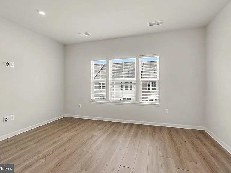 4706 Torrey Ln — Photo 15