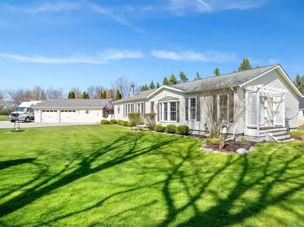 6273 Santa Barbara Rd, Lexington, MI 48450
