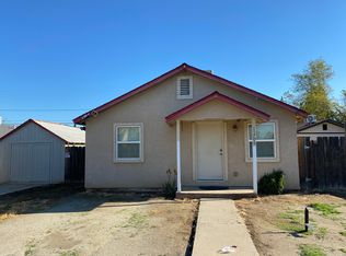 15706 Wisteria Dr, Ivanhoe, CA 93235