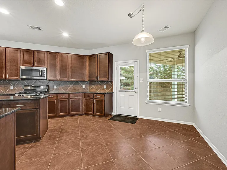 5331 Seabird St — Photo 20