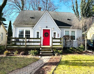 18849 Floral St, Livonia, MI, 48152