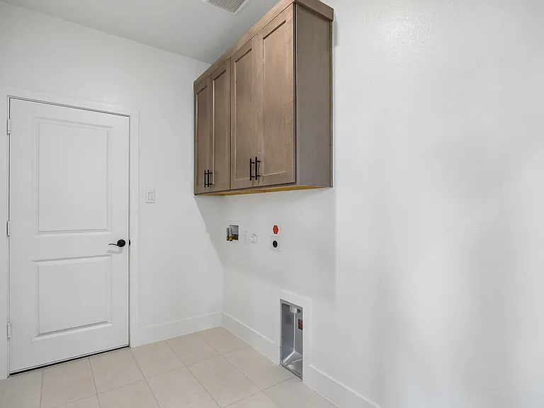 1st Floor Laundry