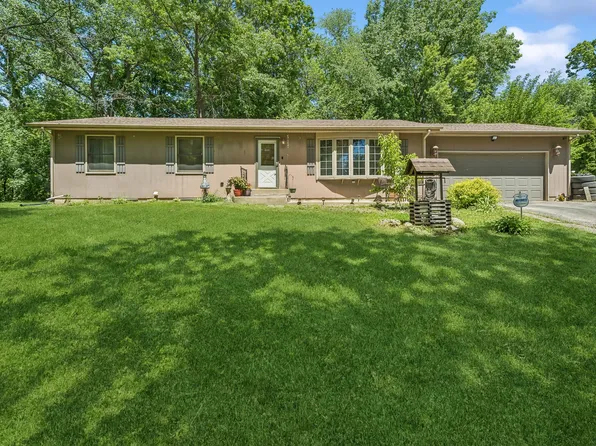 28926 W Laurel Ln, Island Lake, IL 60042