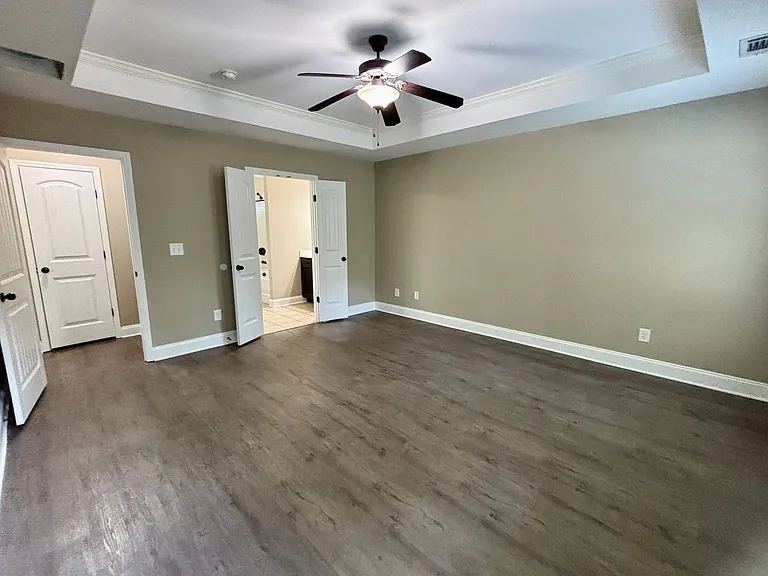 4668 Hidden Creek Dr — Photo 10