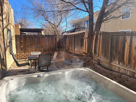 5th image of 7230 Canary Ln NE