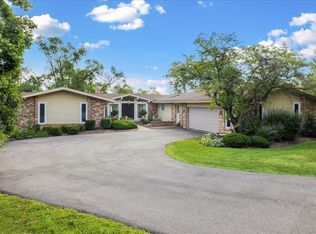 66 Bluff Ct, Cary, IL 60013