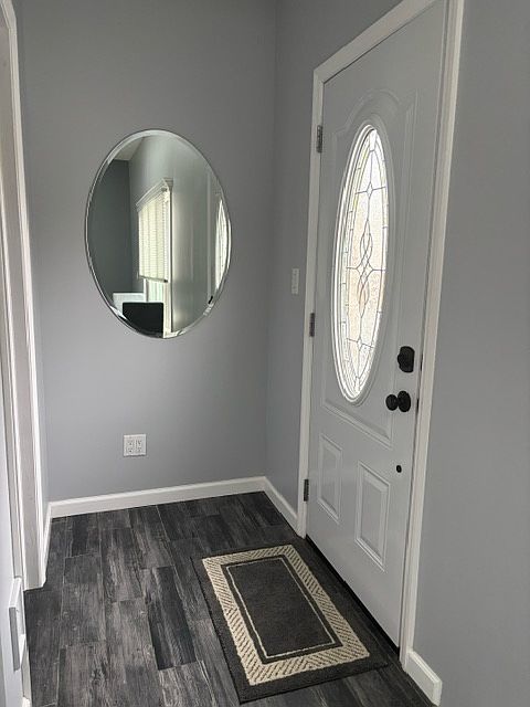 1st image of 385 Vineland Ave