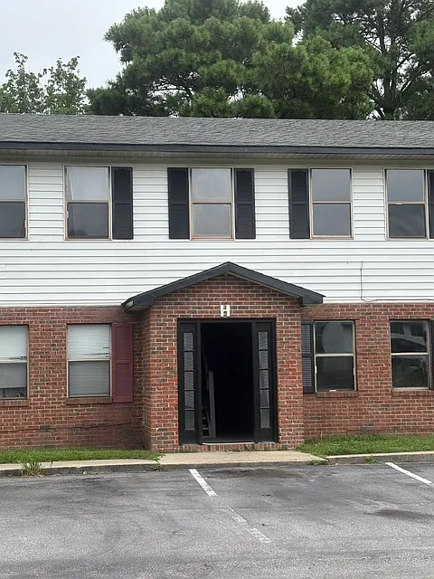 Shipman Apartments
