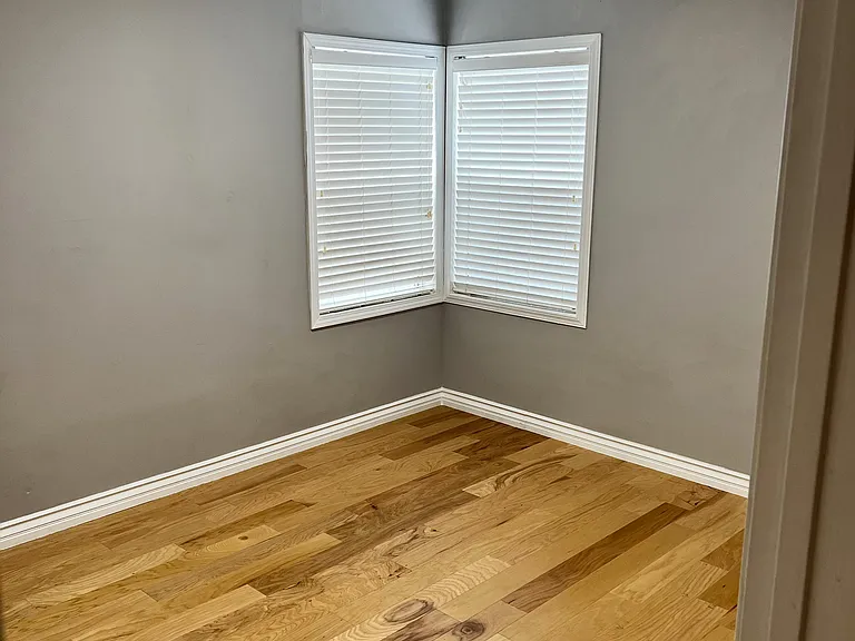 7019 Jamieson Ave — Photo 25