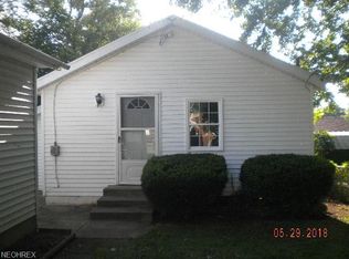 900 Burbank Ave, Akron, OH 44305