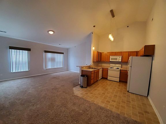 4th image of 14405 Vauxhall Dr