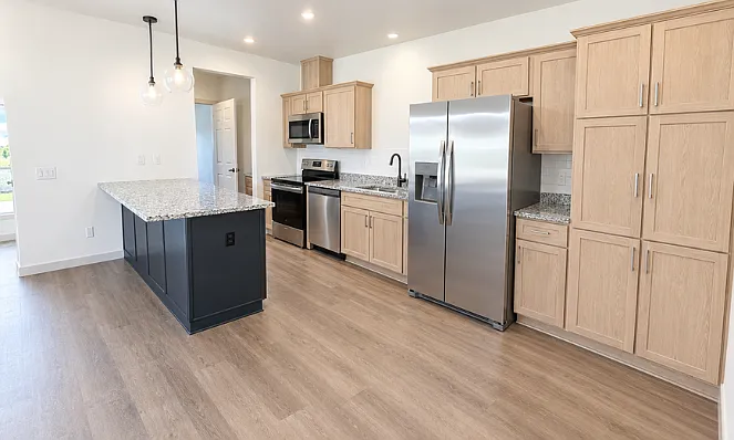2 bed, 1100 sqft, $2,795 — Photo 2
