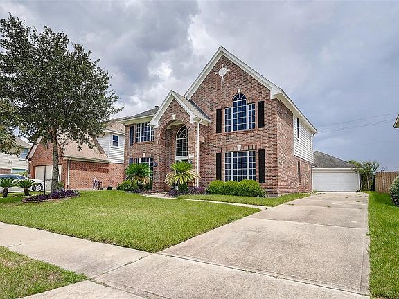2nd image of 12715 Brandon Bend Dr
