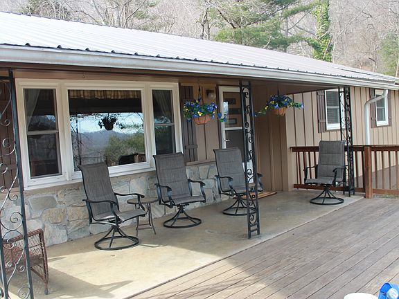 2nd image of 54 Quinlan Dr