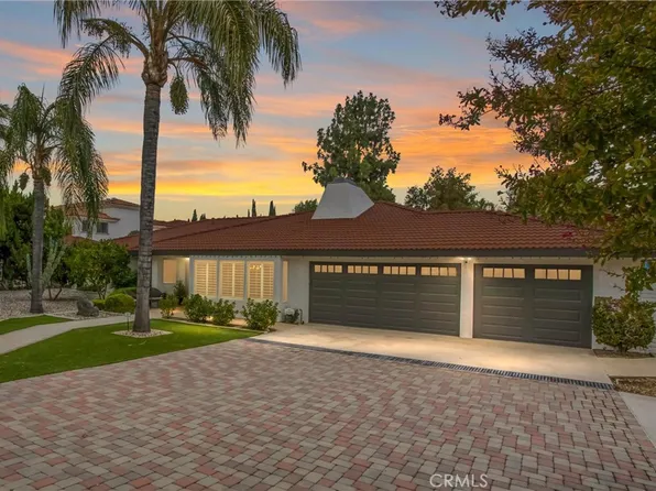 1212 W Sunset Dr, Redlands, CA 92373