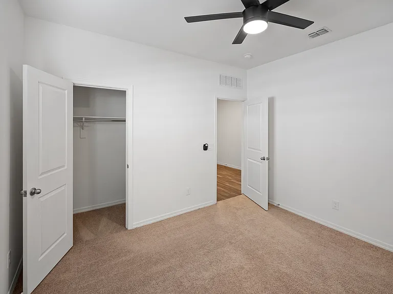4590 W Foldwing Dr — Photo 13