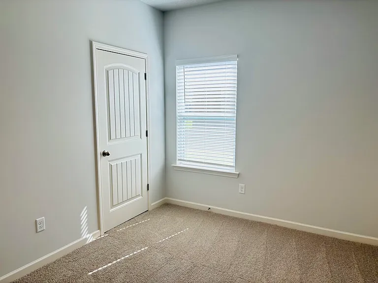 45 Kipling Dr — Photo 9