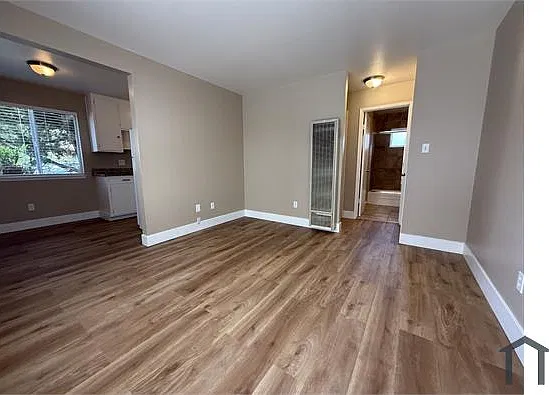 238 Erie Way #5