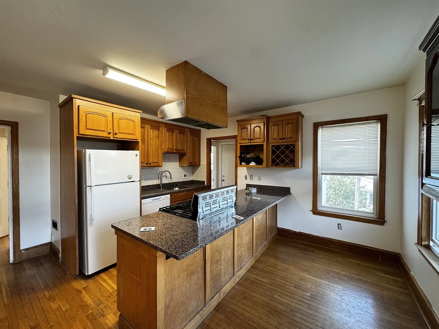2 bed, 780 sqft, $2,750 — Photo 4