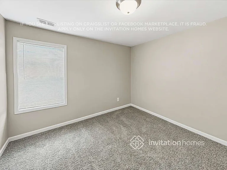 5817 Bradshaw Ct — Photo 18