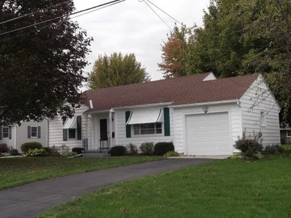 861 Grove Ave, Bucyrus, OH 44820