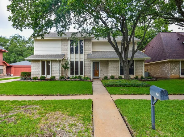 2814 River Birch Dr, Sugar Land, TX 77479