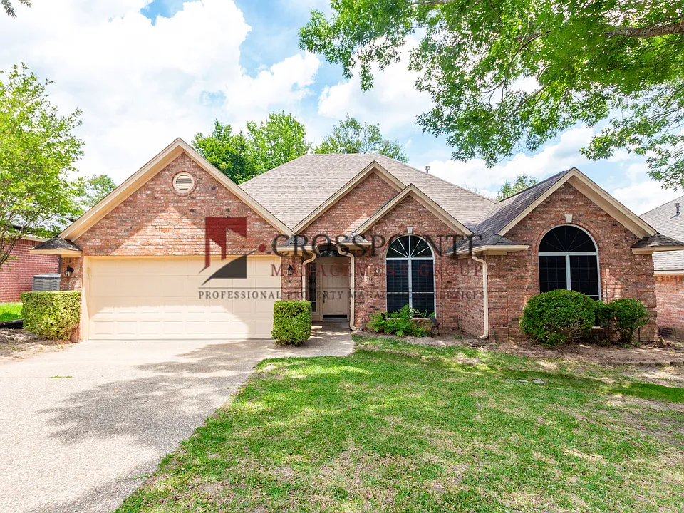 5716 Bostick Dr
