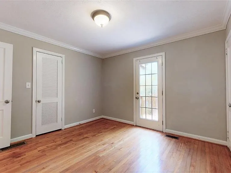 1674 Beacon Hill Blvd — Photo 7