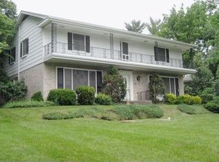 163 Riveredge Dr, Leola, PA 17540