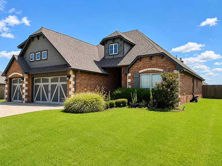 12908 Treemont Ln — Photo 3